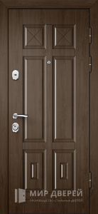 Дверь входная коричневая №18 - фото вид снаружи
